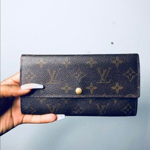 Authentic Louis Vuitton Wallet